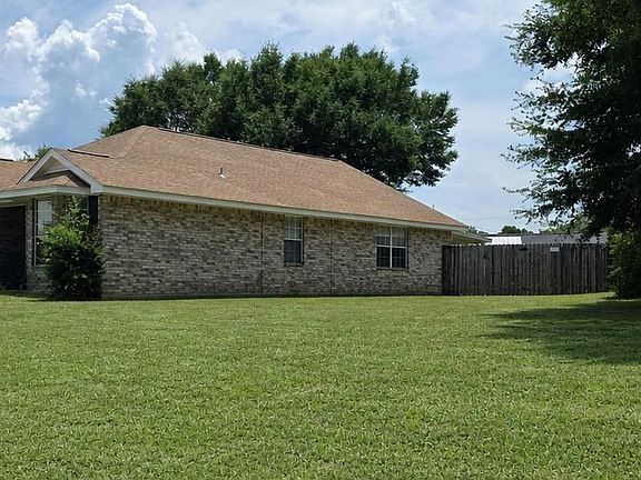 2nd image of 6874 Cedar Ridge Cir