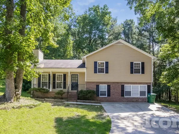 1202 Holly Hills Dr SW, Lilburn, GA 30047