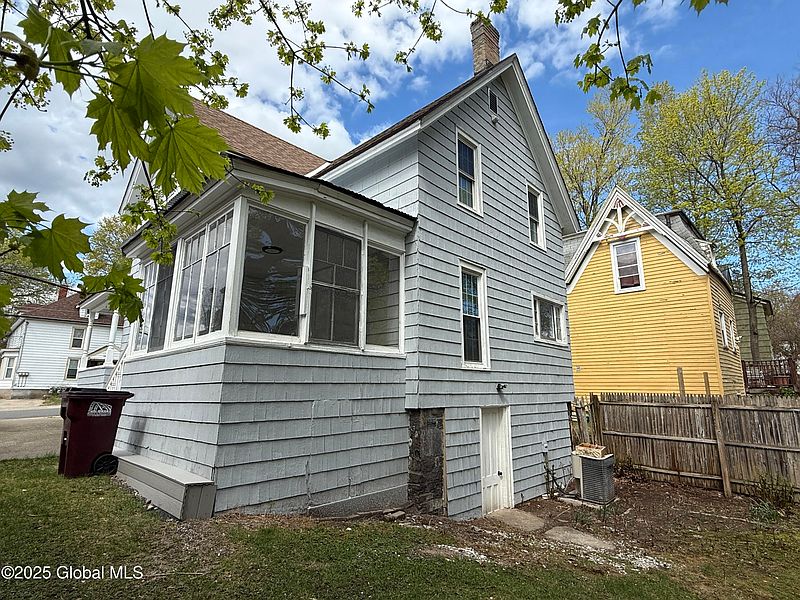 3rd image of 72 3rd Avenue