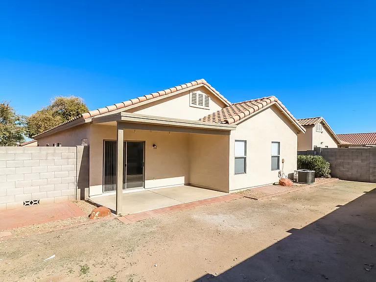11823 W Roanoke Ave — Photo 14
