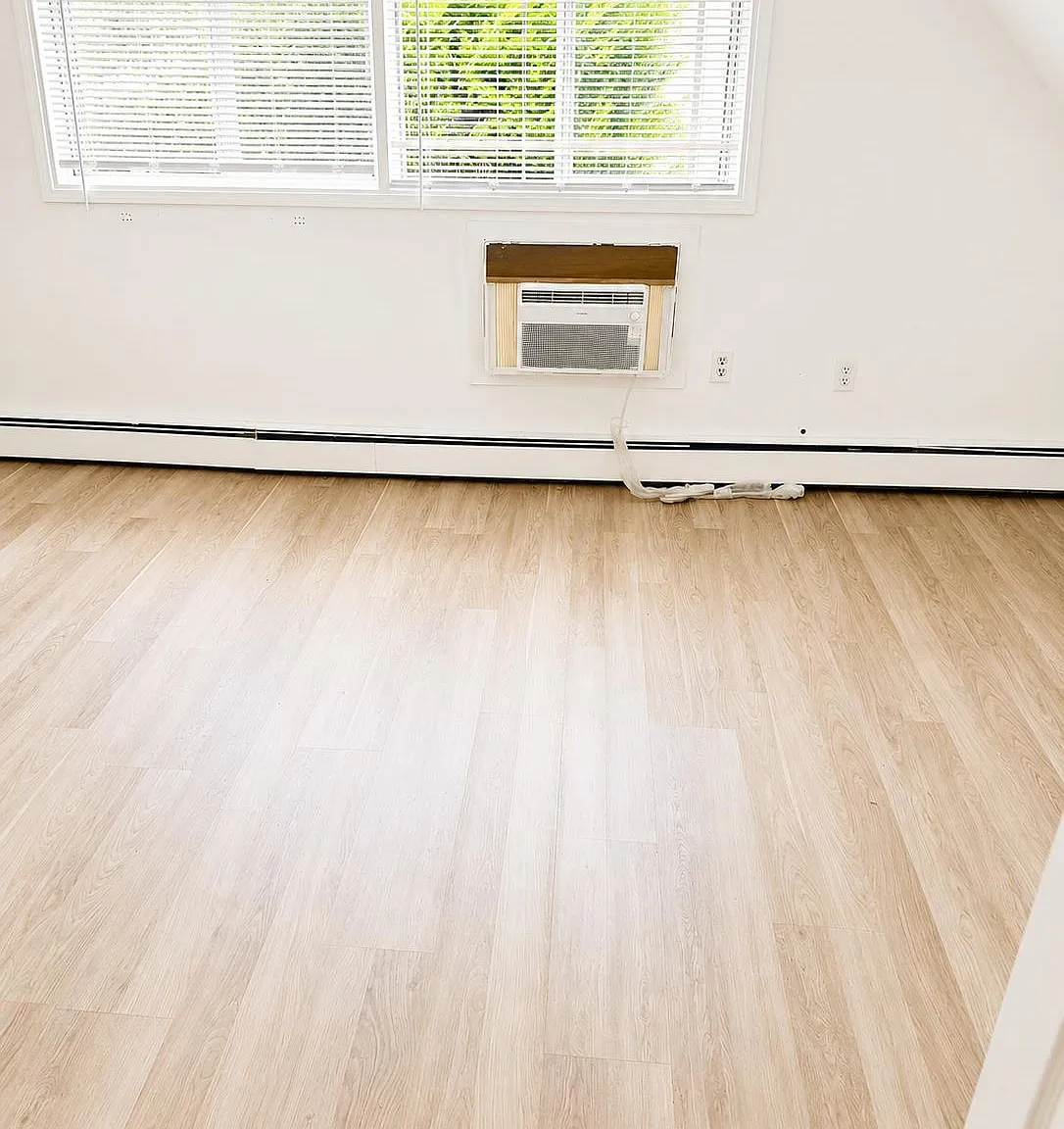 1 bed, 1.0 bath, 900 sqft, $2,300 — Photo 2