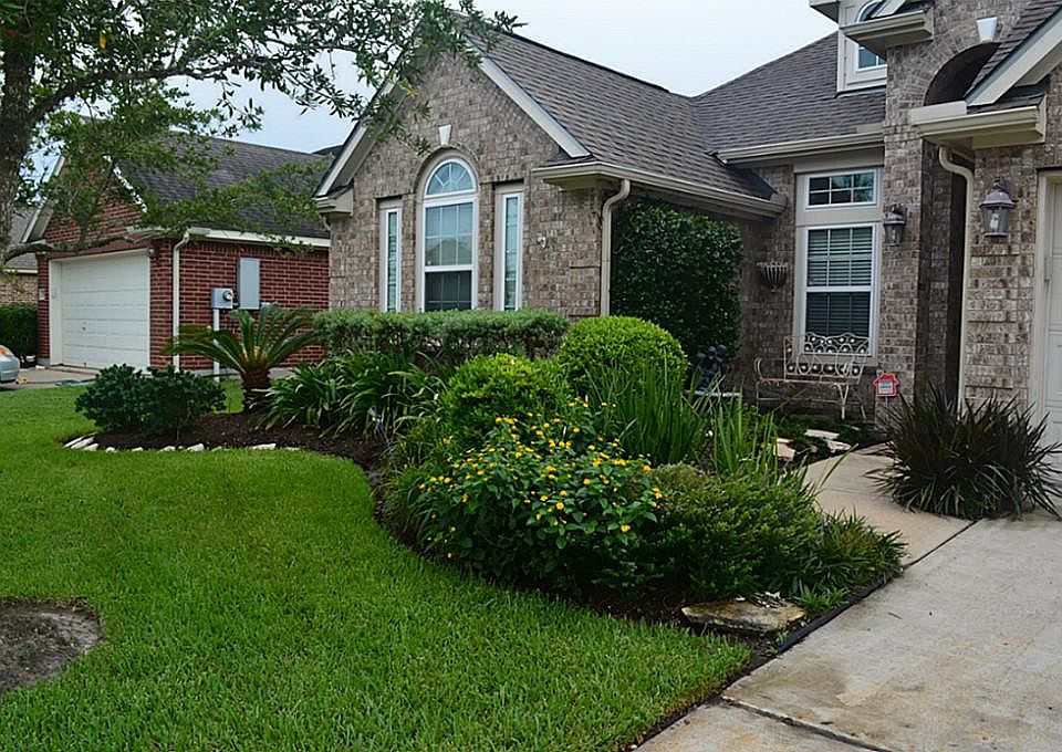 Beautifully Landscaped and very inviting. Welcome Home!