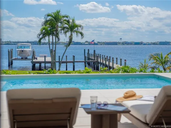 618 NE Saint Lucie Blvd, Jensen Beach, FL 34957