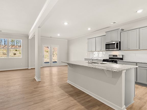 4th image of 6079 Airedale Dr