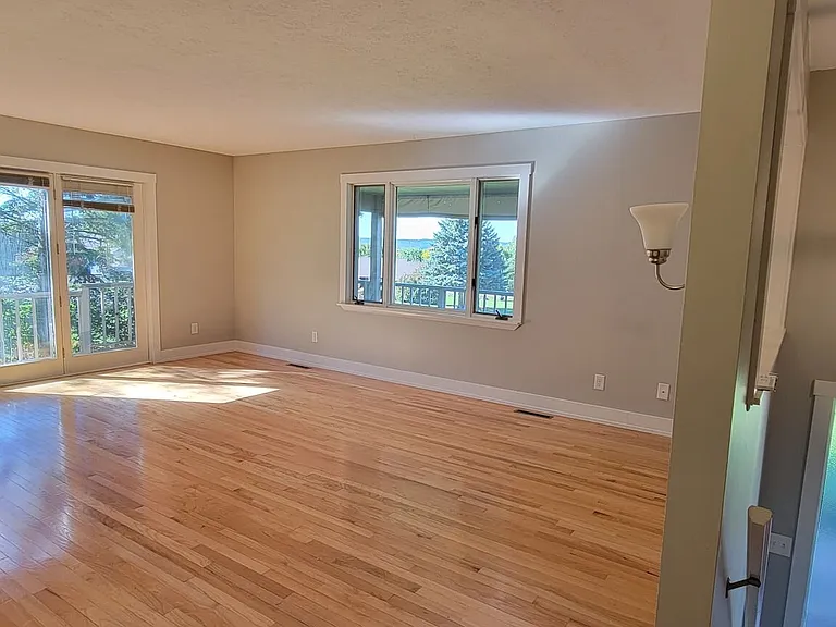 8892 Sunset W — Photo 2