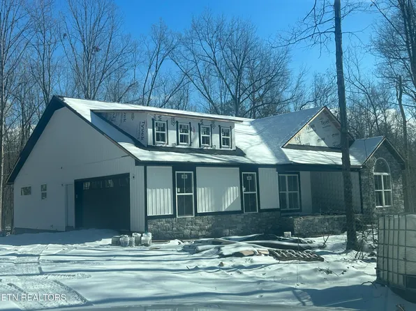 2447 Arrow Trl, Monterey, TN 38574