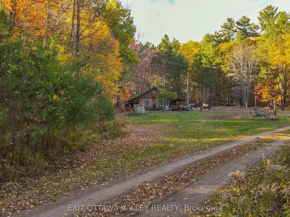 6 Grannys Ln, Killaloe, Hagarty And Richards, ON K0J 2A0