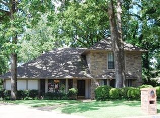 1202 Windsong Ln, Longview, TX 75604