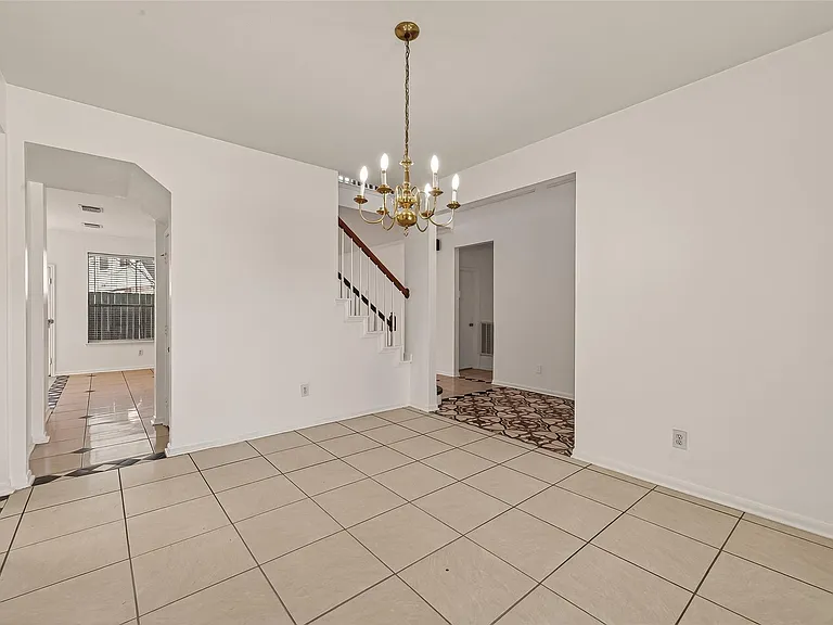 16315 April Ridge Dr — Photo 7