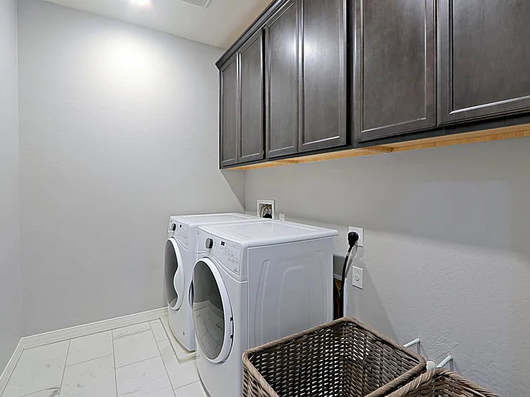 7350 E Vista Bonita Dr — Photo 22