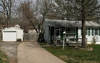 1st image of 514 N 83rd Pl
