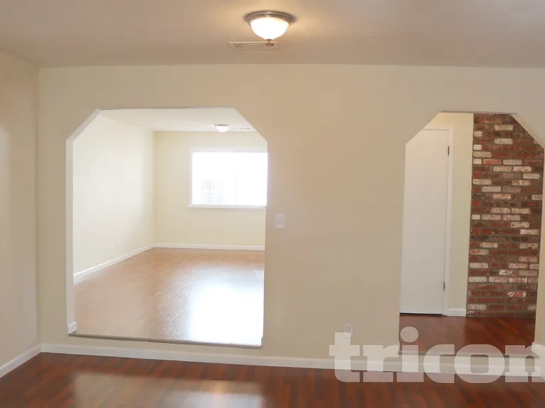 2607 Orchid St — Photo 7