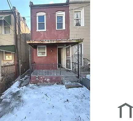 2518 W Fairmount Ave — Photo 2