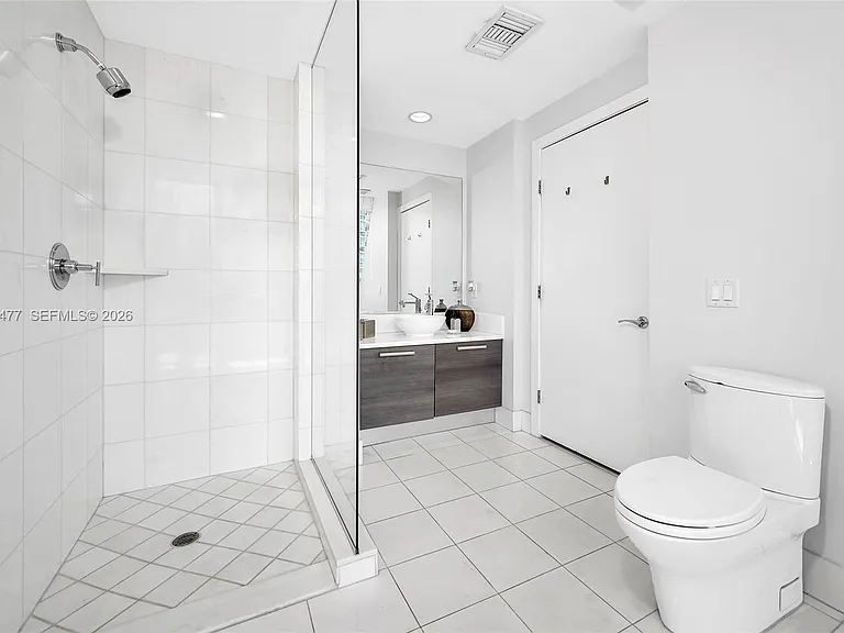 2950 NE 188th St #449 — Photo 25