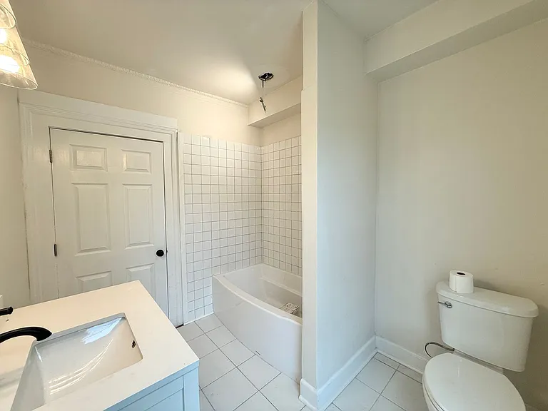 37 Green St — Photo 25