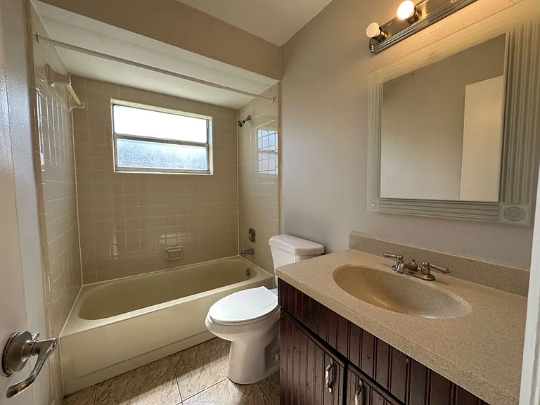 707 Wedge Ln — Photo 22