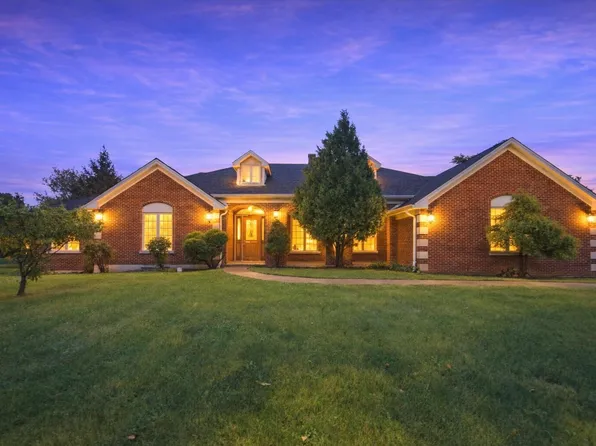 607 Birch Ave, Lake Bluff, IL 60044