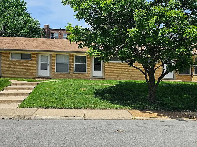 735 Syracuse Ave — Photo 15
