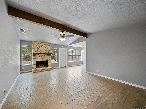 3rd image of 9214 Valley Spring