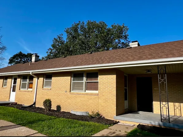 623 S Madison St, Papillion, NE 68046