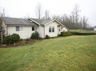 20330 Happy Valley Rd, Stanwood, WA 98292