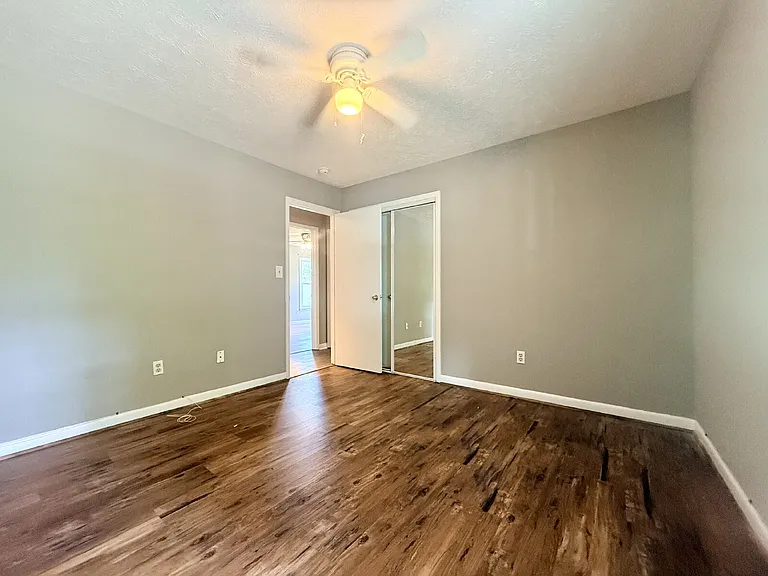 715 Prestige Blvd — Photo 12