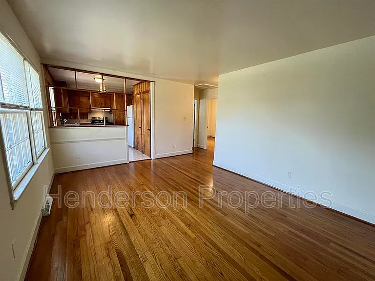 7322 Briardale Dr — Photo 9