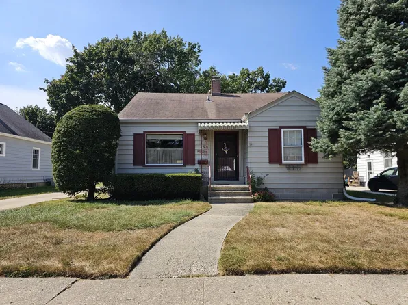 7416 18th AVENUE, Kenosha, WI 53143