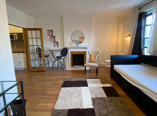 24 Hampton Pl #3, Brooklyn, NY 11213