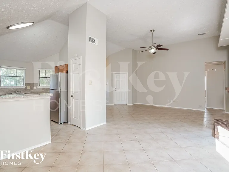 18423 Arbormont Dr — Photo 5