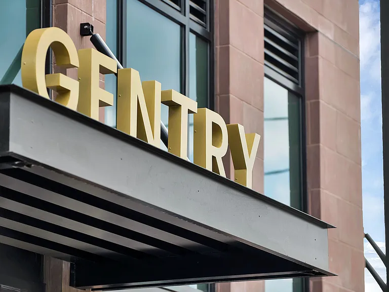 Gentry — Photo 47