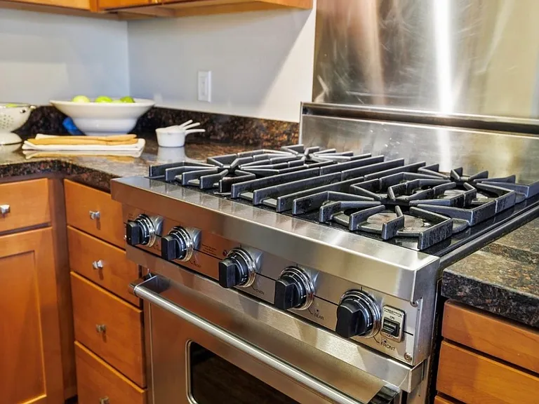 20 Madison Ave #204 — Photo 5