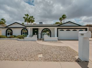749 N Sean Dr, Chandler, AZ 85224