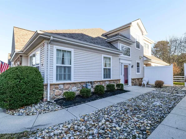 42 Ables Run Dr, Absecon, NJ 08201