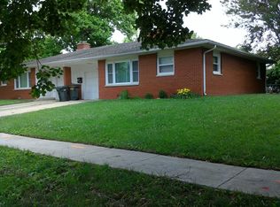1004 E Willard St, Urbana, IL