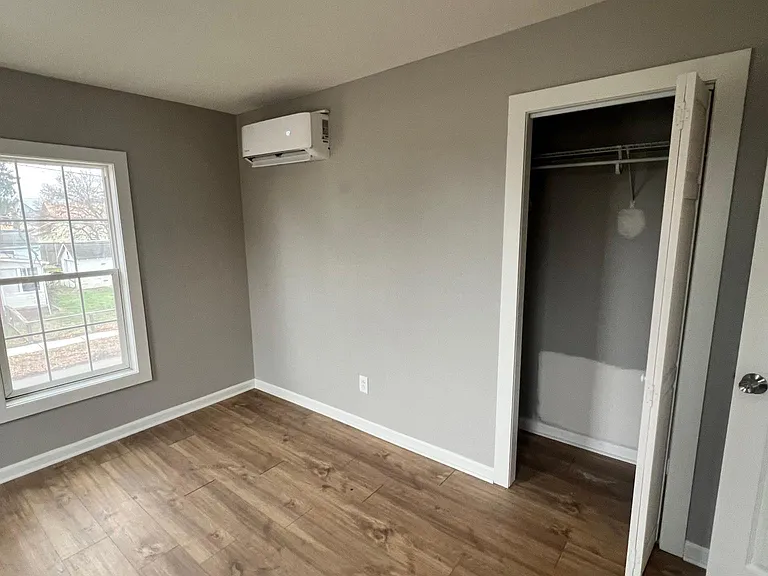71 Moull St #5 — Photo 15