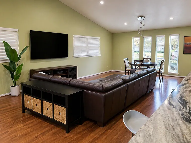 3130 Tower Trl — Photo 6