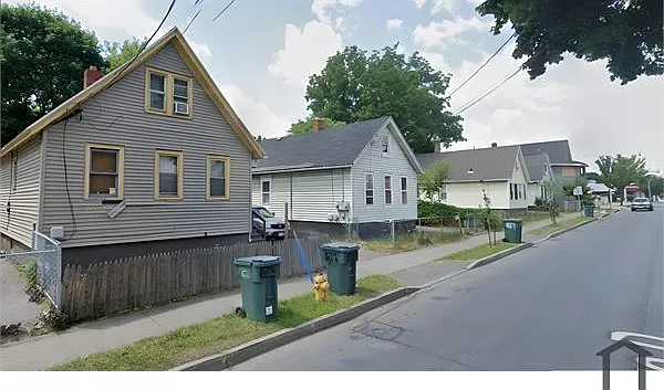 623 Avenue D — Photo 1