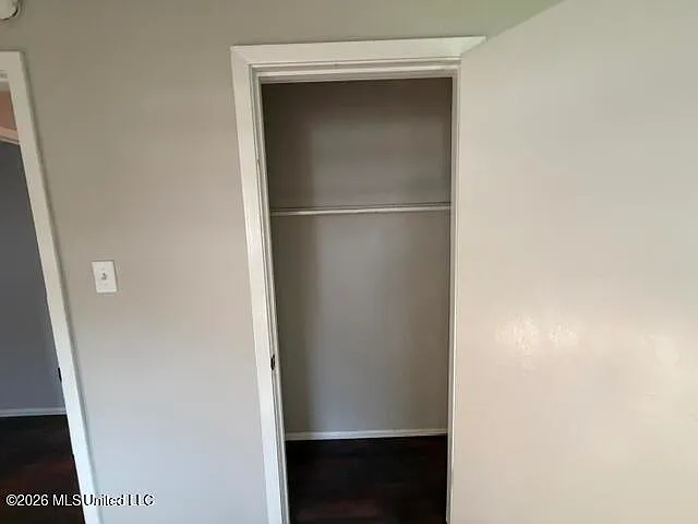 709 Shirley Dr — Photo 10