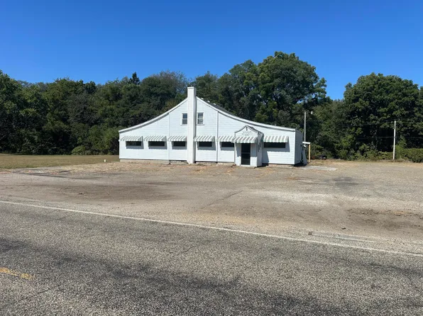 12394 Riverside Dr, White Pigeon, MI 49099