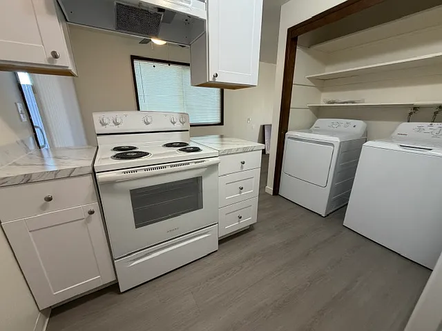 4420 SE 52nd Ave #4420 — Photo 5