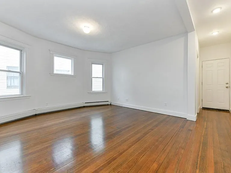 45 Beech Glen St #2 — Photo 3