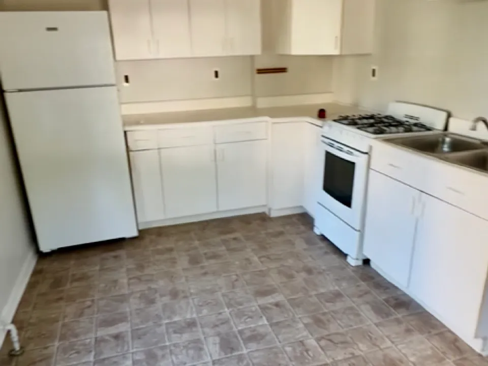 135 Main St #C