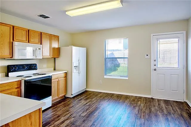 14029 Silkwood Dr — Photo 7