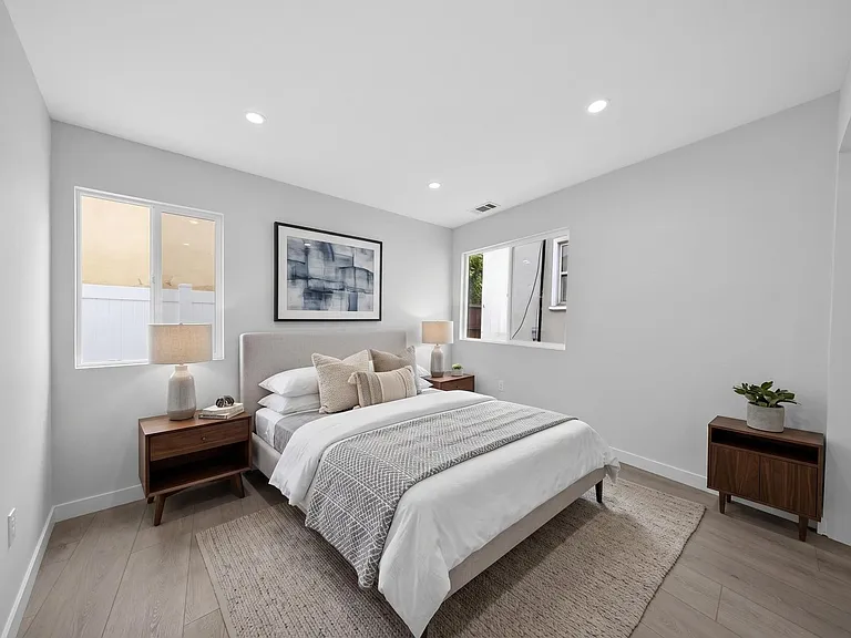 1316 1/2 Carlton Dr — Photo 15