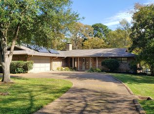 538 Wildewood Dr, Chandler, TX 75758
