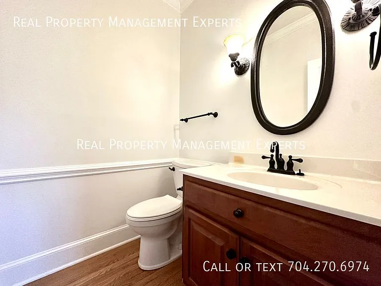 640 Barington Pl — Photo 24