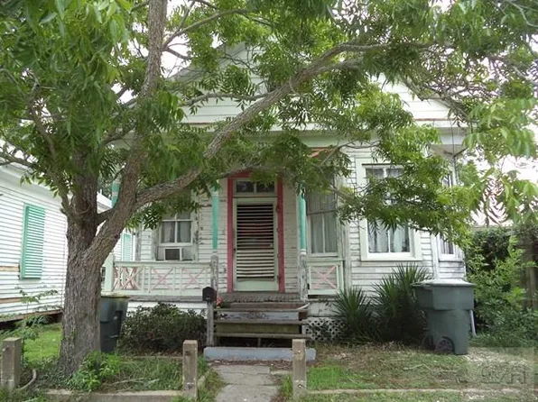 3910 Avenue O 1/2, Galveston, TX 77550