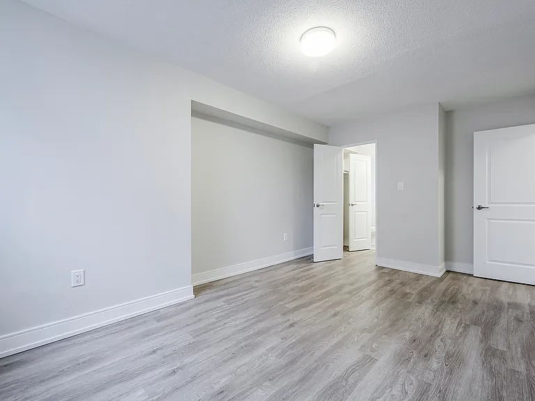 75 Eastdale Ave — Photo 25