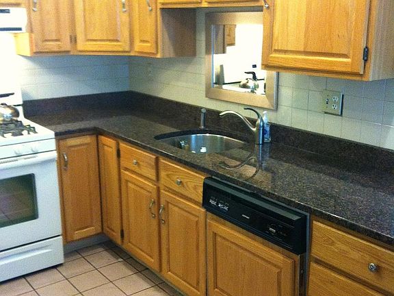 Granite Counters-Tile Backsplash